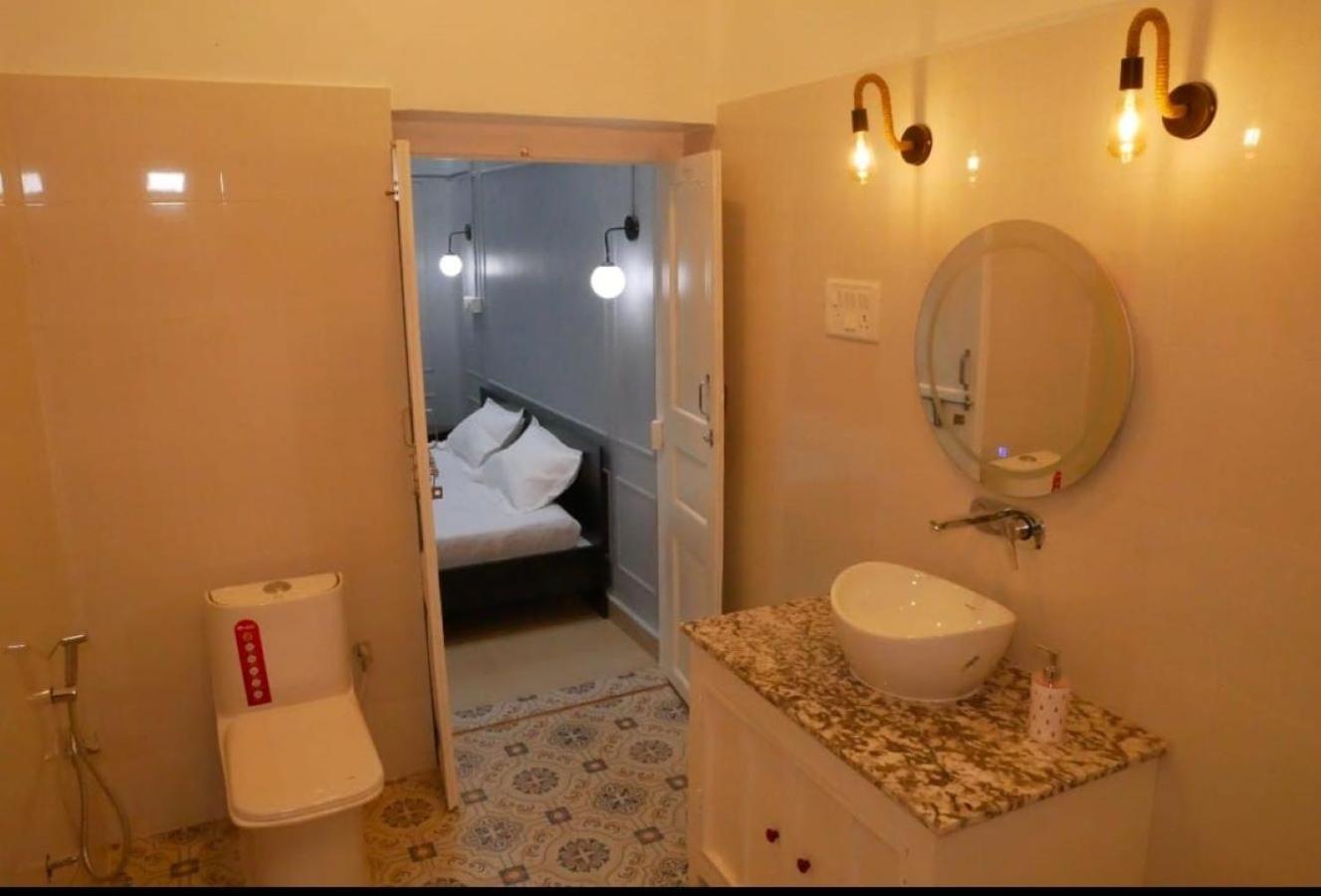 Janki Kunj Varanasi- 3 Room Home Esterno foto